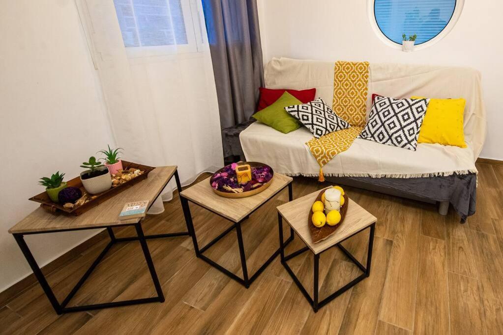 Lemon Garden Stylish Private Apartment Каламата Экстерьер фото
