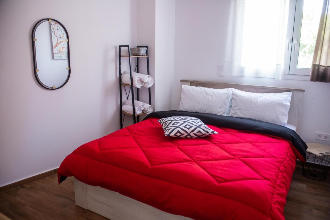 Lemon Garden Stylish Private Apartment Каламата Экстерьер фото